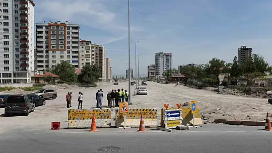 Büyükkılıç yeni yol yapımını inceledi