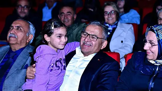 Büyükkılıç'tan öğretmenlere: 'Bizim her şeyimizsiniz, iyi ki varsınız'