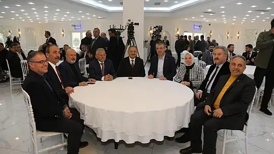 Büyükkılıç, Teşkilat Buluşmasına Katıldı