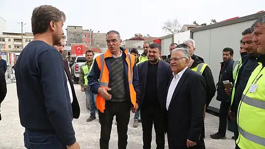 Büyükkılıç ve Vali Çiçek konteyner çarşıda incelemelerde bulundu