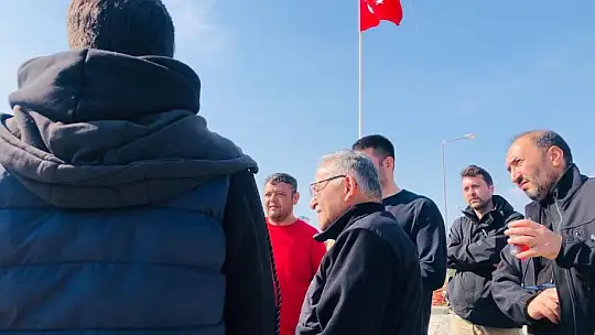 Büyükkılıç ve Meclis üyelerinden konteyner kent ziyareti