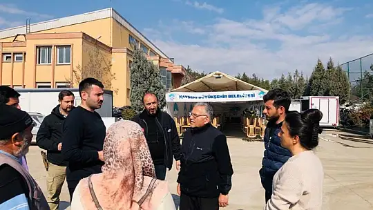 Büyükkılıç ve Meclis üyelerinden konteyner kent ziyareti