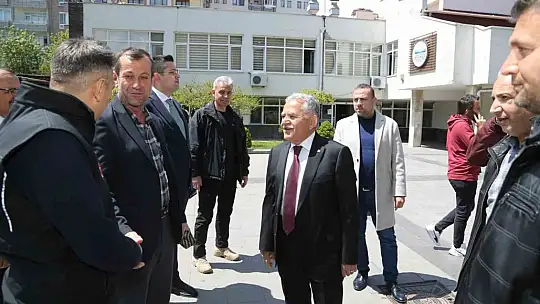 Büyükkılıç, personel ile birlikte öğle yemeği yedi