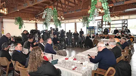 Büyükkılıç, yerel basın temsilcileriyle buluştu