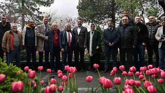 Büyükkılıç, yerel basın temsilcileriyle buluştu