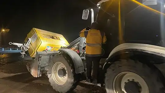 Kocasinan 104 personelle ve 41 araçla deprem bölgesinde