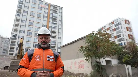 Çolakbayrakdar: 'Dönüşümle 2 bin 185 aile kışı sıcacık evlerinde geçiriyor'