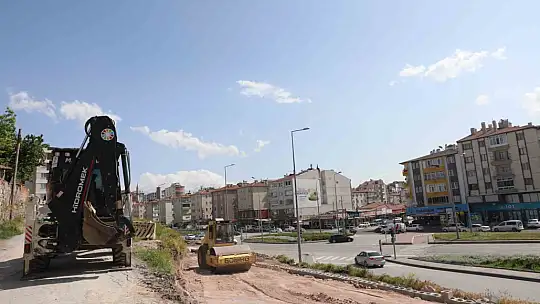 Başkan Çolakbayrakdar 'Erkilet Bulvarı ve Yeşil Mahalle, yeni yüze kavuşuyor'