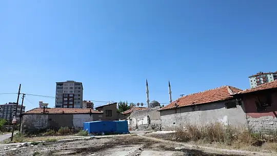 Çolakbayrakdar saha çalışmalarını yerinde inceledi