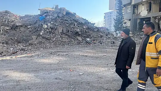 Çolakbayrakdar: 'Her şartta depremzede kardeşlerimizin yanındayız'