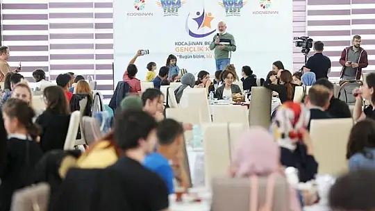 Çolakbayrakdar öğretmenler ve ailelerini Kuşçu Marina'da ağırladı