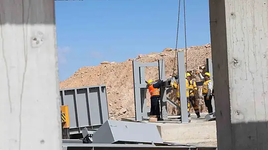 Çolakbayrakdar, 'Kendi kendine yeten bir belediye olduk'