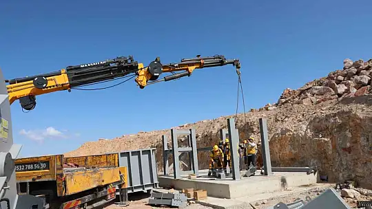 Çolakbayrakdar, 'Kendi kendine yeten bir belediye olduk'