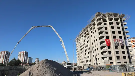 Çolakbayrakdar: 'Ne söz verdiysek hepsini yerine getiriyoruz'