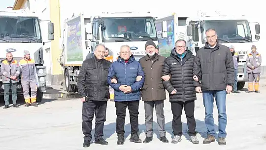 Çolakbayrakdar: 'Tüm imkanlarımız ile deprem bölgelerindeyiz'