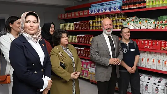 Çolakbayrakdar, 'Yüzleri güldürmeye devam edeceğiz'