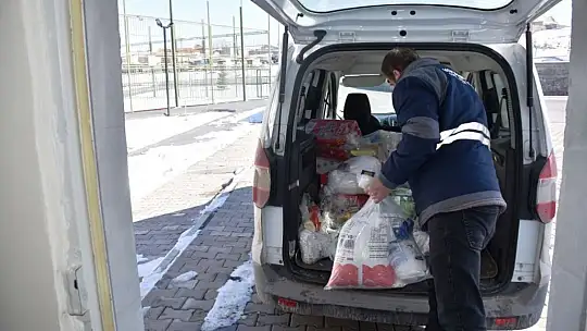 Kocasinan Belediyesi deprem bölgesinde yaraları sarıyor