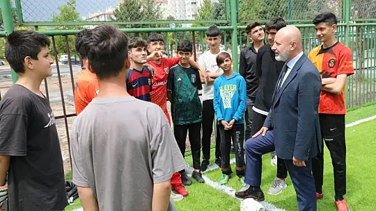 Çolakbayrakdar Ziyagökalp'de Kuzulu Parkı'nda çalışmaları inceledi