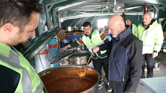 Kocasinan'ın mobil fırını günlük 16 bin ekmek dağıtıyor