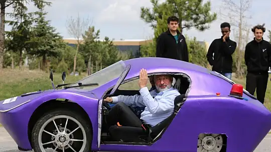 Çolakbayrakdar: 'Belediye olarak TEKNOFEST'te gençlerimize destek veriyoruz'