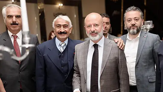 Çolakbayrakdar, deprem bölgesinde çalışanlara teşekkür etti