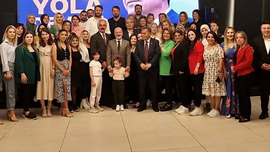 Çolakbayrakdar, deprem bölgesinde çalışanlara teşekkür etti