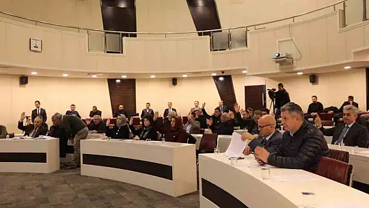 Başkan Çolakbayrakdar, deprem çalışmalarıyla ilgili bilgiler verdi