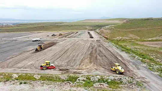 Çolakbayrakdar kurban kesim yerinde incelemelerde bulundu