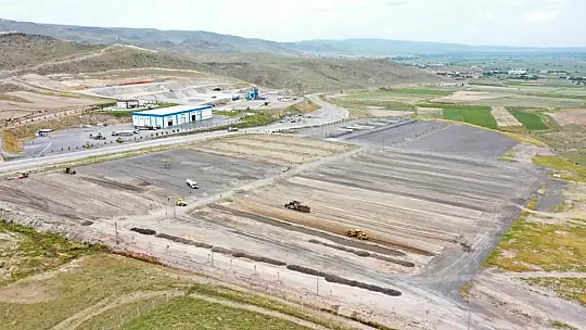 Çolakbayrakdar kurban kesim yerinde incelemelerde bulundu