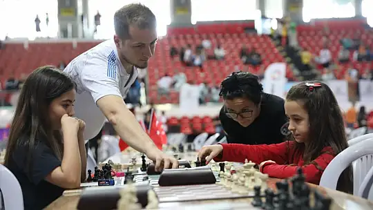 Satrançta ödüller sahiplerini buldu