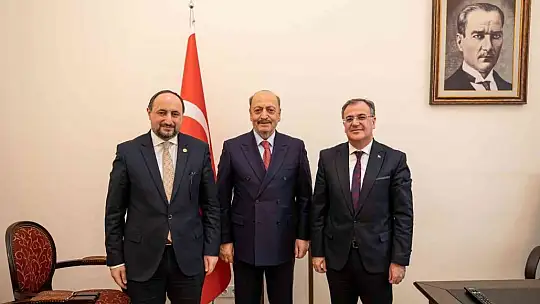 Başkan Özdoğan, yatırımlar için yeni yılda da başkent yolunda