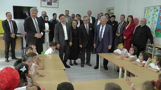 Kayseri'de en çok okul yapan Belediye hangisi?