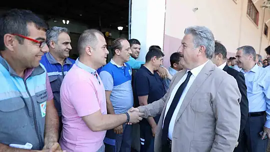 Palancıoğlu Belediye Çalışanlarıyla Bayramlaştı