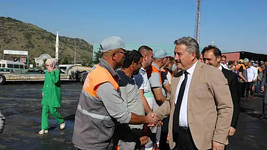 Palancıoğlu Belediye Çalışanlarıyla Bayramlaştı