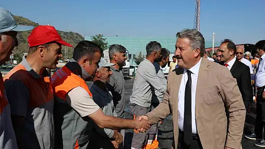 Palancıoğlu Belediye Çalışanlarıyla Bayramlaştı