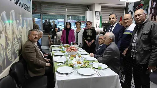 Palancıoğlu, Birleşik Kafkasya Derneği'nde depremzedelerle bir araya geldi