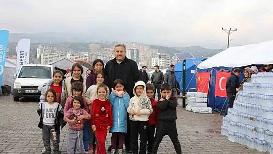 Başkan Palancıoğlu Kahramanmaraş Çadırkent'te depremzedeleri ziyaret etti