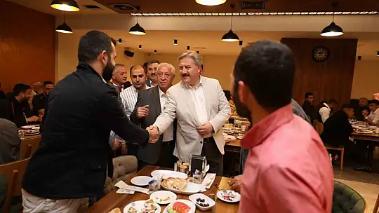 Palancıoğlu, pazarcı esnafı ile buluştu