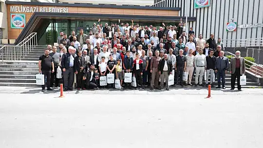 Palancıoğlu, pazarcı esnafı ile buluştu