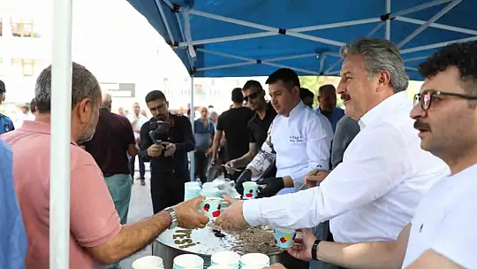 Melikgazi Belediyesi ikramıyla ağızları tatlandırdı!