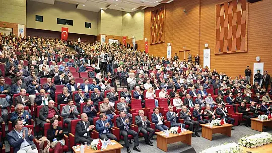 Başkan Yalçın: 'Aile ve gençlik üzerine hain bir saldırı var'