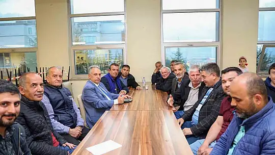 Depremzedeleri yalnız bırakmıyorlar