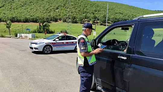Bayram tatilinde kara yollarında 994 jandarma personeli görev yapacak