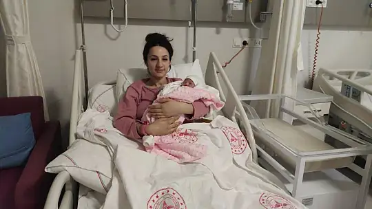 Bebeklerine koyacakları isimden deprem sonrası vazgeçtiler