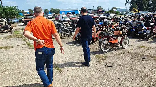 Borçlarını ödemek için yediemine verdikleri araçları kayboldu