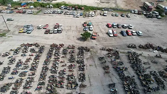 Borçlarını ödemek için yediemine verdikleri araçları kayboldu