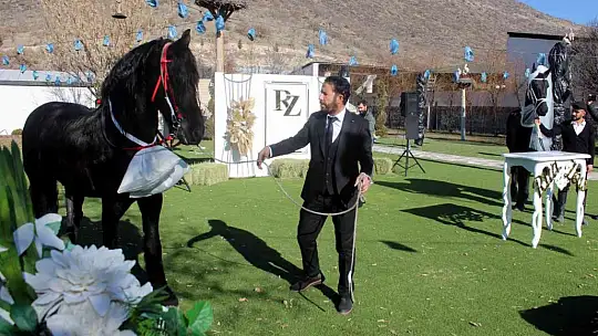 Bu düğün diğerlerinden çok farklı