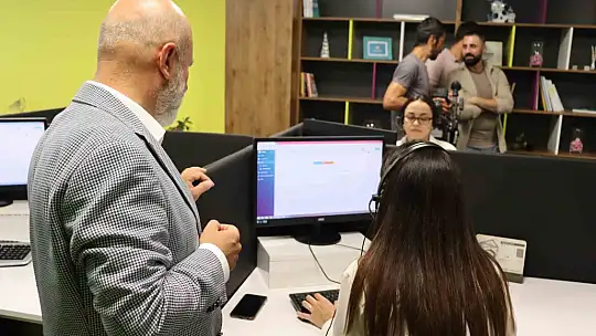 Çolakbayrakdar, 'Çözüm Merkezi, torpilli telefon numarasıdır'