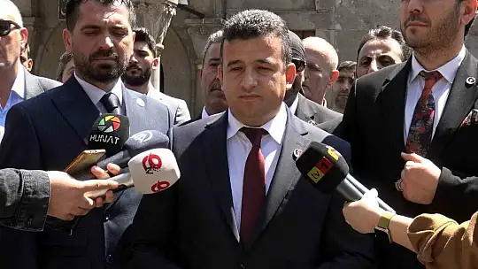 Büyük Birlik Partisi seçim çalışmalarına türbe ziyareti ile başladı