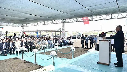 Büyükkılıç, 'Kayseri, yenilenebilir enerjinin en güzel merkezlerinden biri'